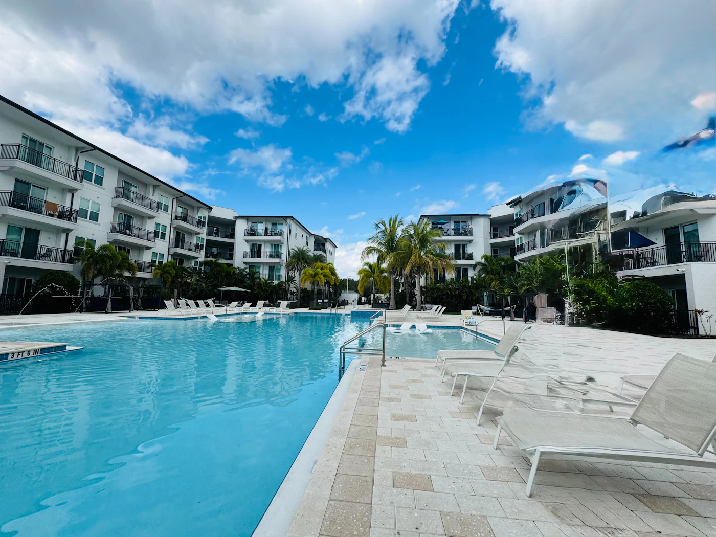 Residential complex with pool in Istanbul